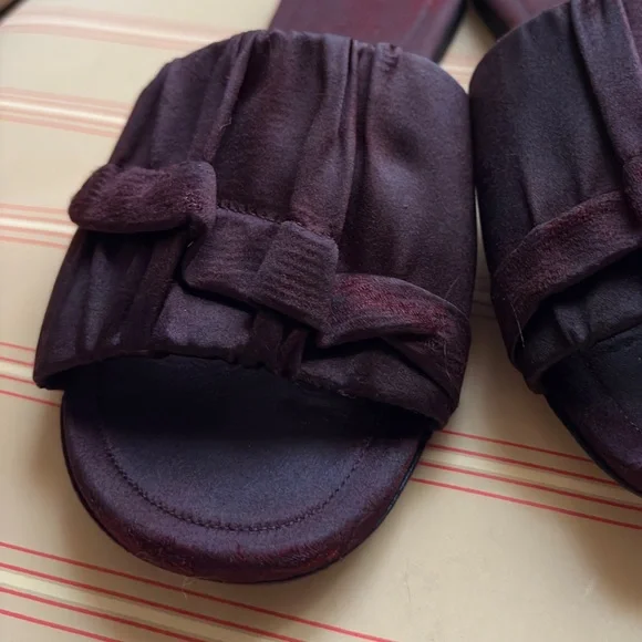 🥀 The Row Oxblood Satin "Ellen" Slide Sandals Sz EU 37.5 / US 7 🥀 - Picture 11 of 12